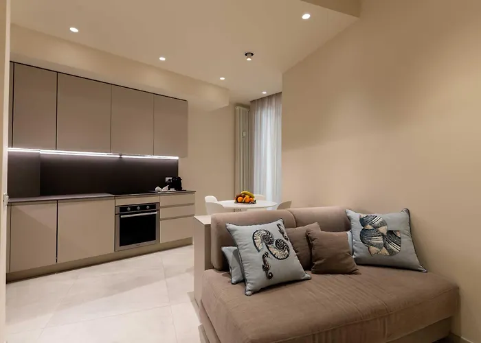 Angiolina-suite W Private Box Auto *